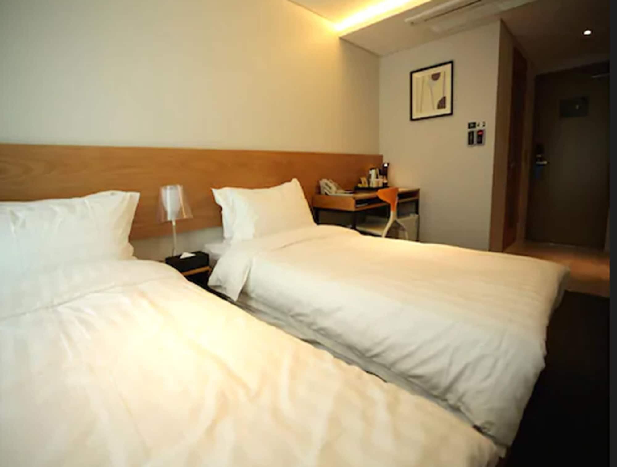 I.T.W Hotel Seoul Exterior photo