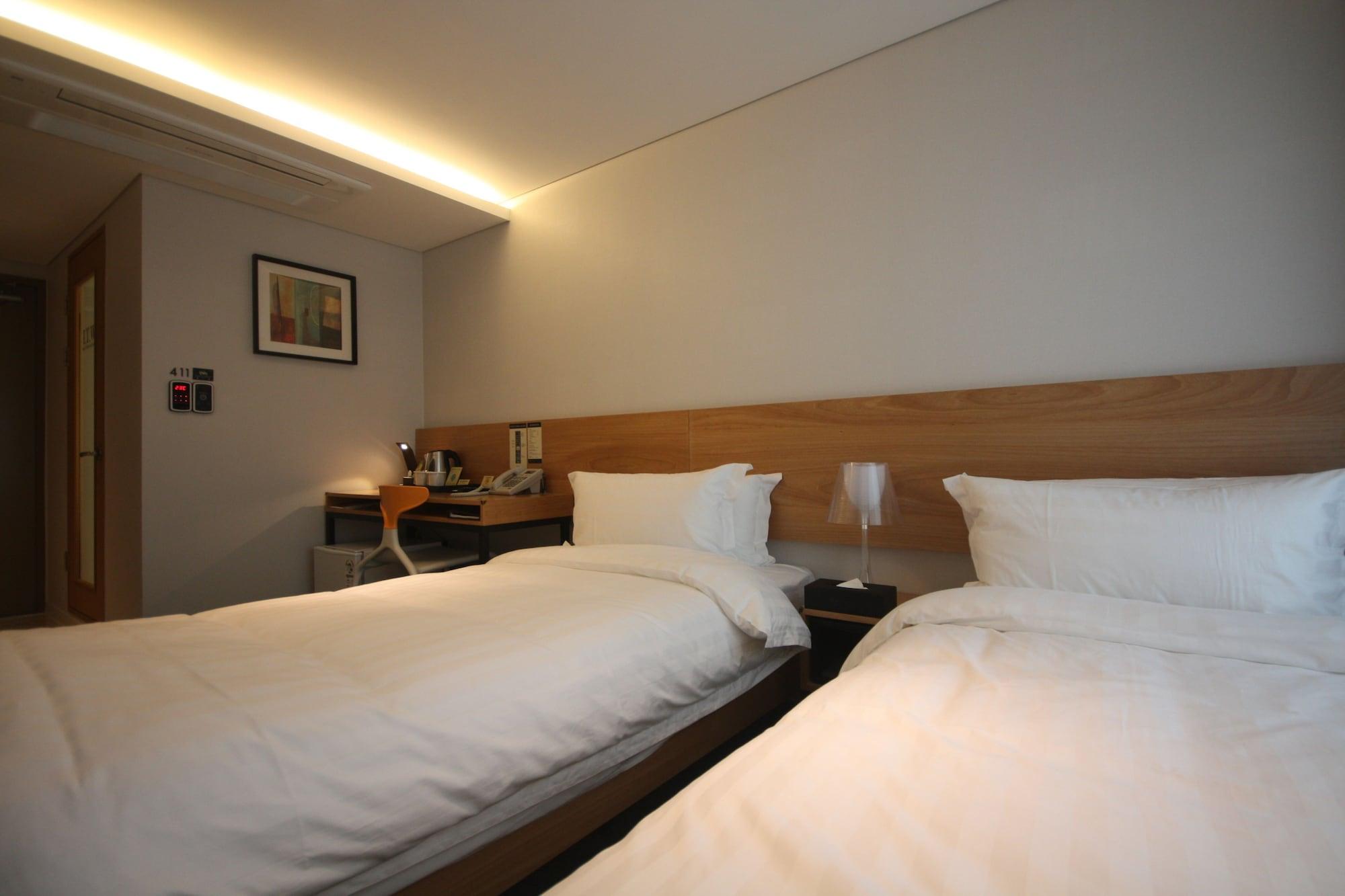 I.T.W Hotel Seoul Exterior photo
