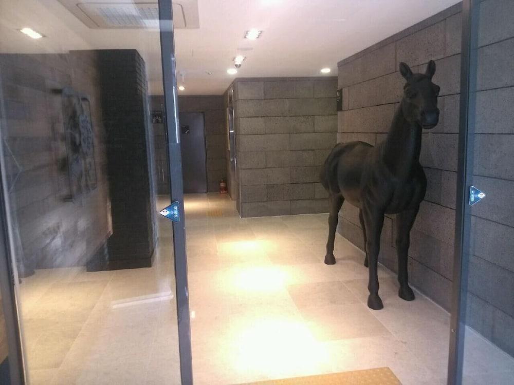 I.T.W Hotel Seoul Exterior photo