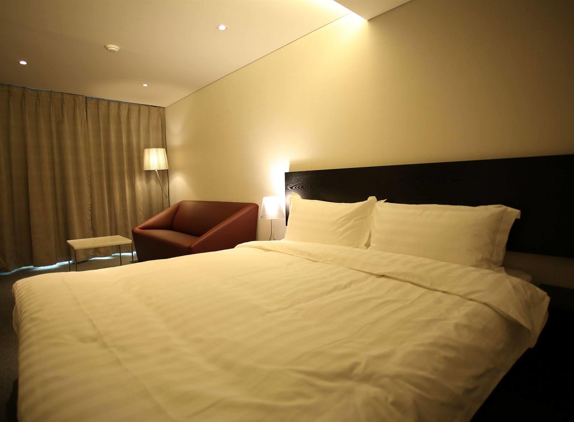 I.T.W Hotel Seoul Exterior photo